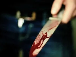Minor de 15 ani, acuzat de tentativă de omor după ce ar fi înjunghiat un tânăr în curtea Școlii din Mavrodin
