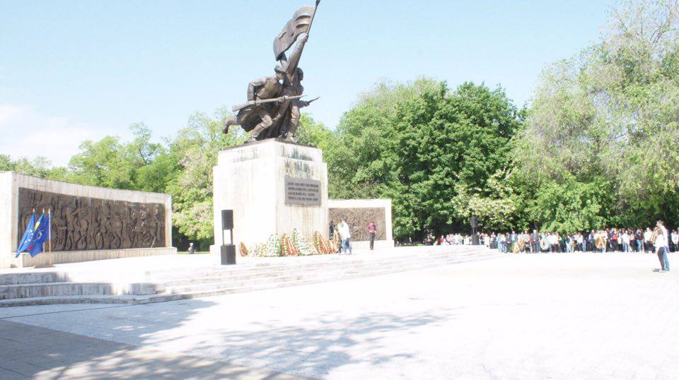 9 mai marcata la turnu magurele