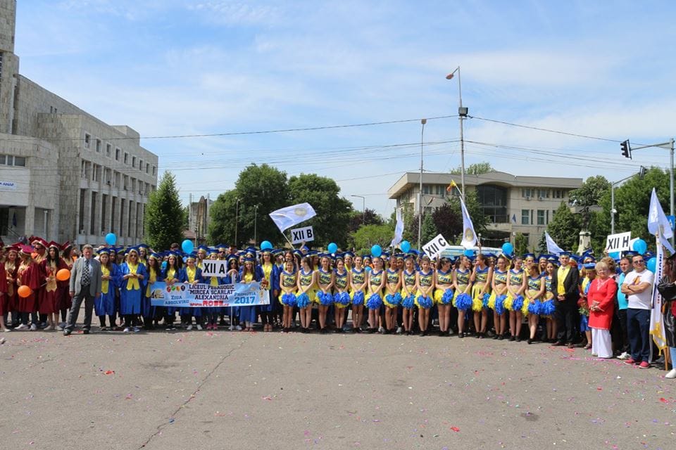 absolvenți