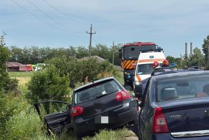 Două persoane rănite într-un accident rutier