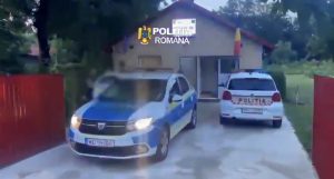 Bărbat de 59 de ani, reținut după ce și-a agresat fizic un consătean