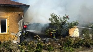 Tragedie la Slobozia Mândra. Un bărbat cu dizabilități a murit într-un incendiu de locuință